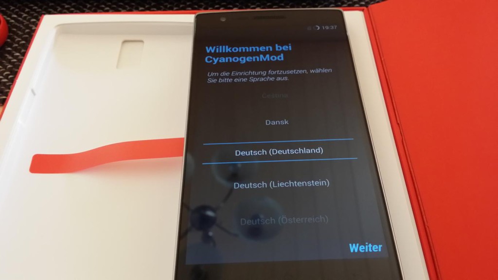 OnePlus One | eingeschaltet und ohne Gelbstich