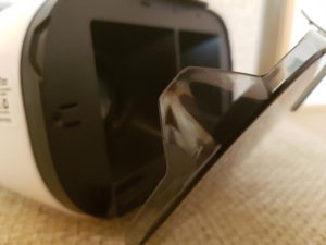 HooToo 3D VR Box | sicherer Einschub für Smartphone